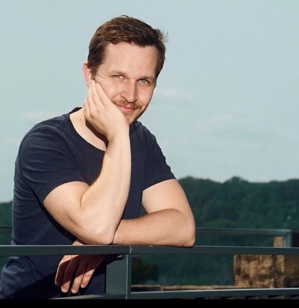 rosenau-poetry-slam-als-conferencier-und-moderator-nik-salsflausen