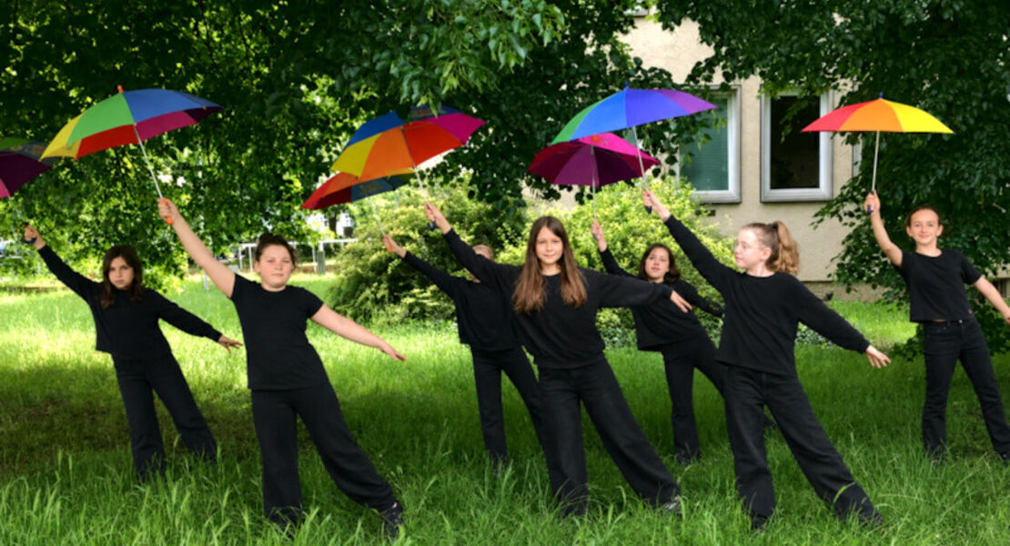 die-musical-ag-der-schloss-schule-durlach-prasentiert