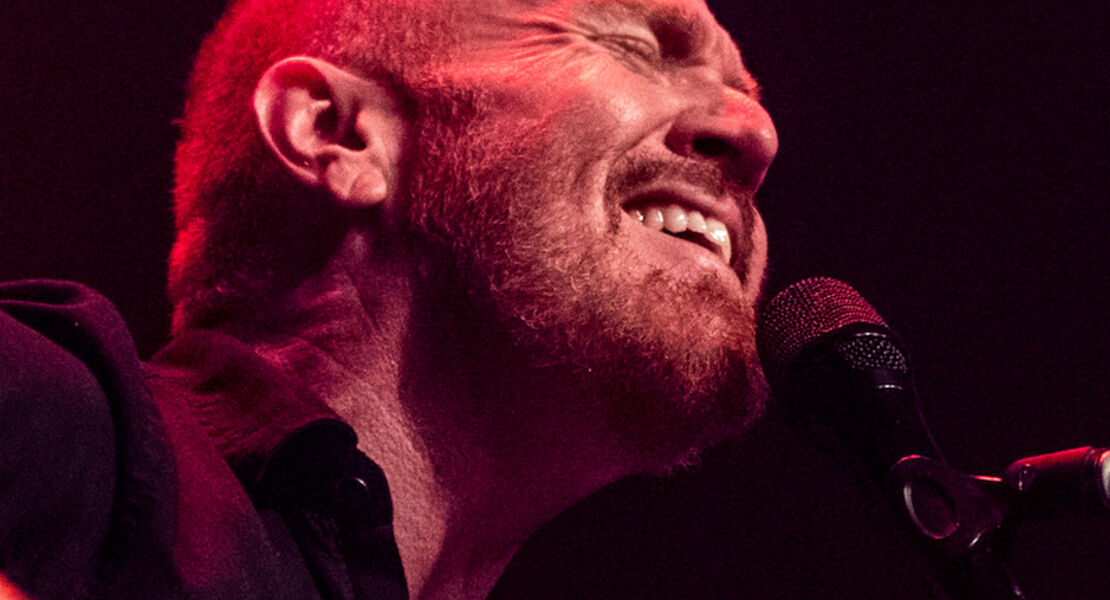 mike-masse-epic-acoustic-classic-rock-in-concert