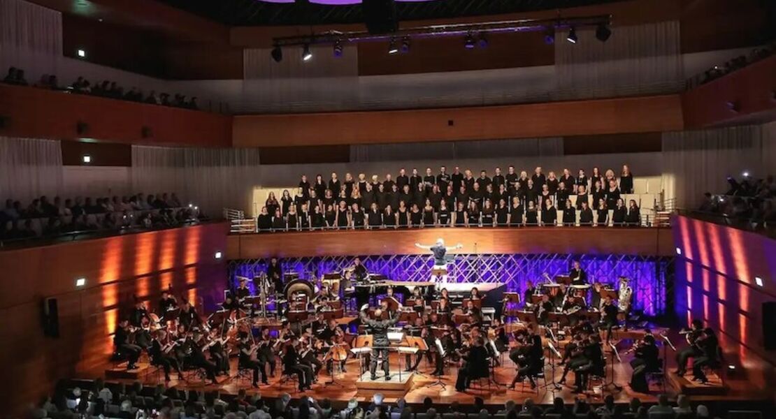 bosy-goes-pop-symphonic-divas