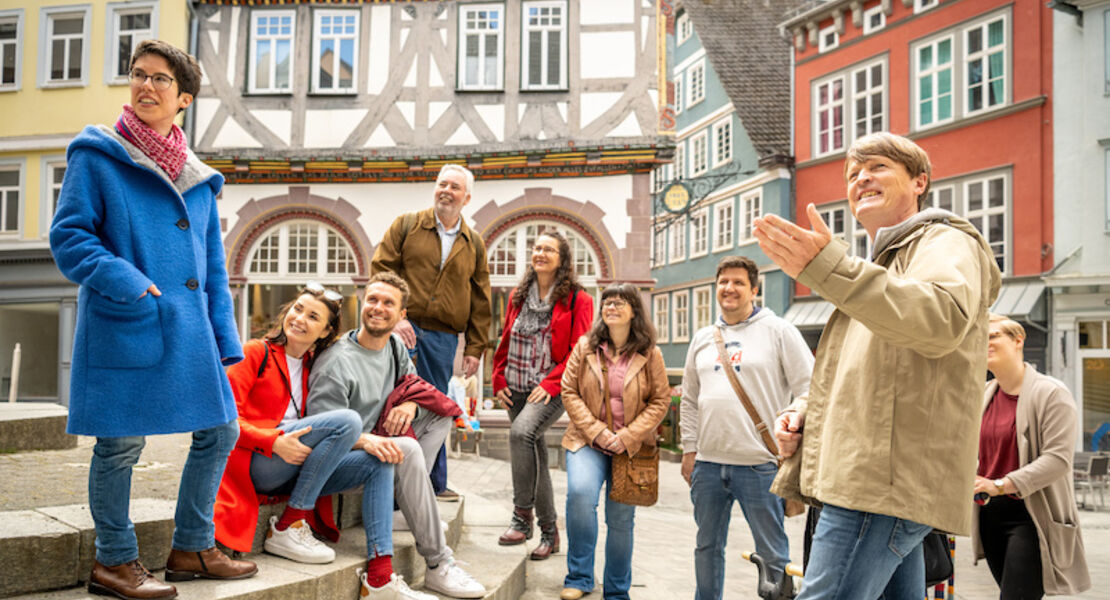 futtergassenfuhrung-in-der-adventszeit