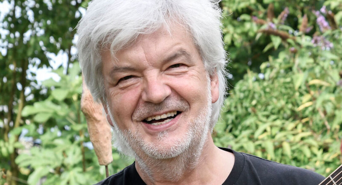 gitarrenzauber-im-rampenlicht