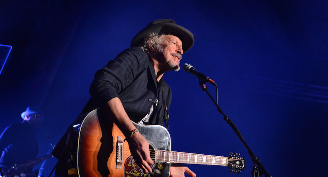 niedecken-zwischen-start-ziel-am-piano-mike-herting