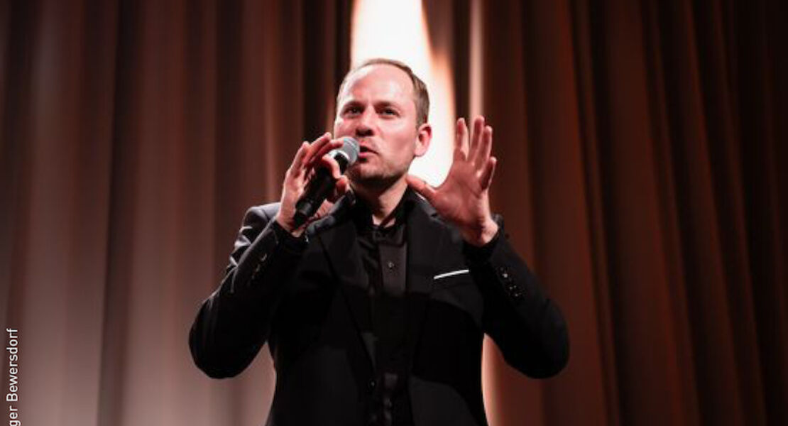 8-poetry-slam-im-k-mit-moderator-johannes-elster