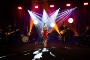 AMY WINEHOUSE by FRIENDS