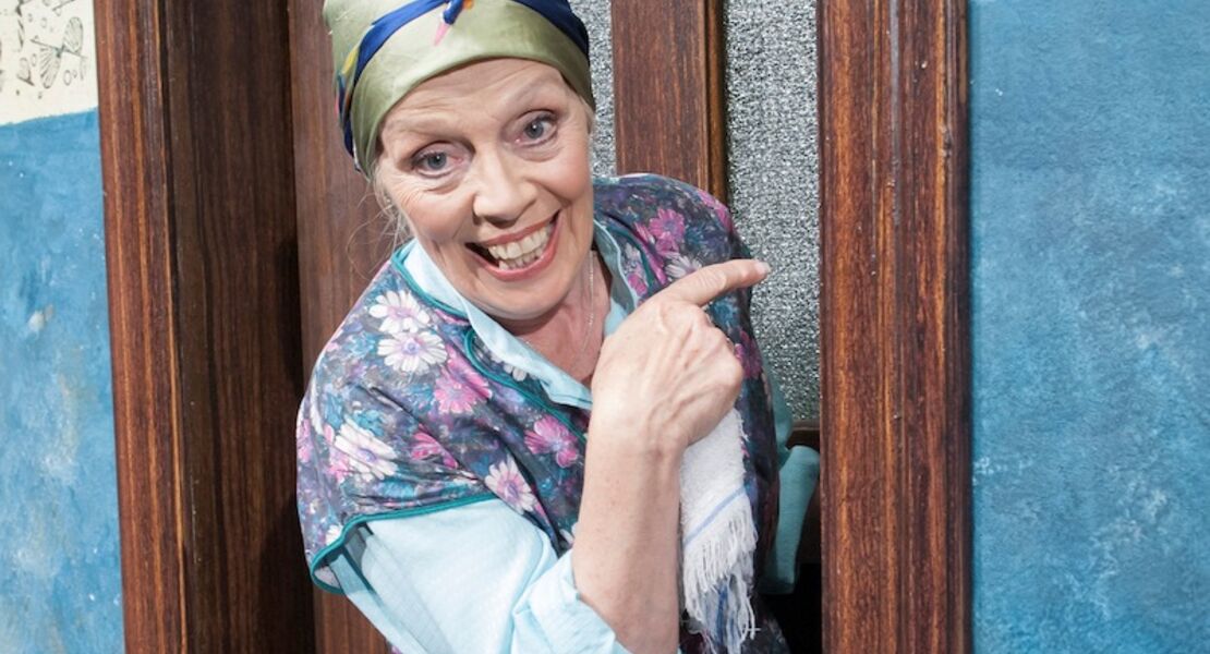 tratsch-im-treppenhaus-ohnsorg-theater