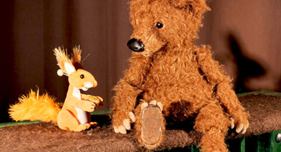 figurentheater-pantaleon-bar-hat-es-schwer-eine-ausgeschlafene-geschichte-vom-mudesein