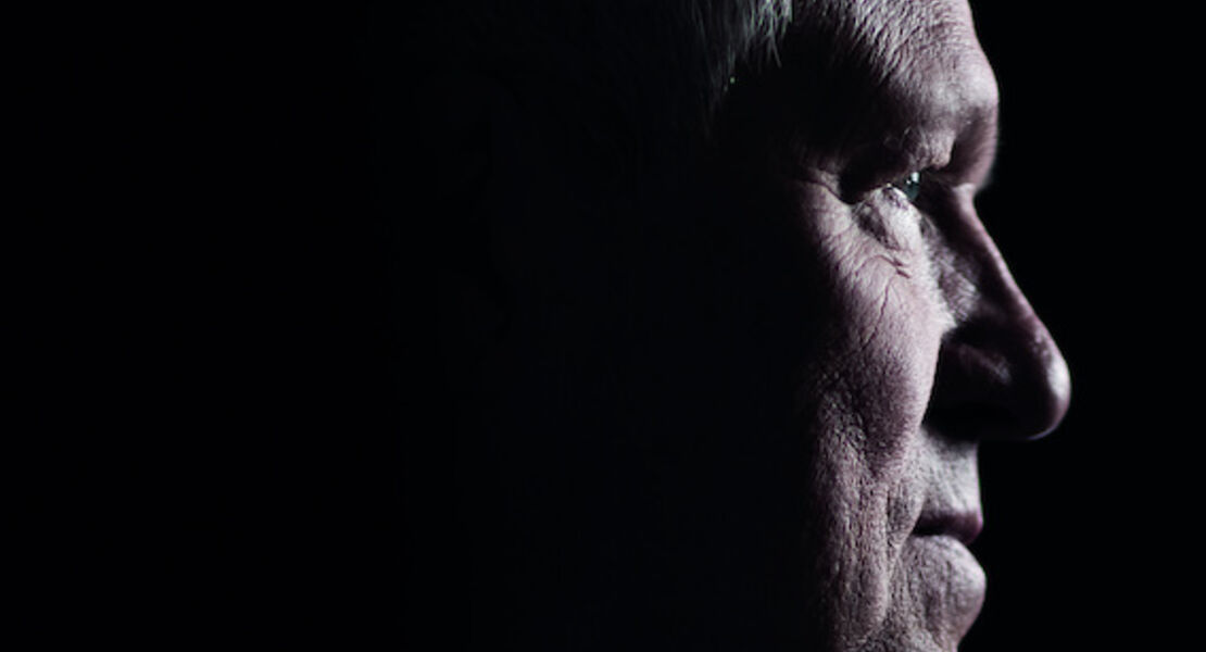 ruckzug-uber-die-minen-der-ebene-thomas-freitag-liest-spielt-und-erzahlt