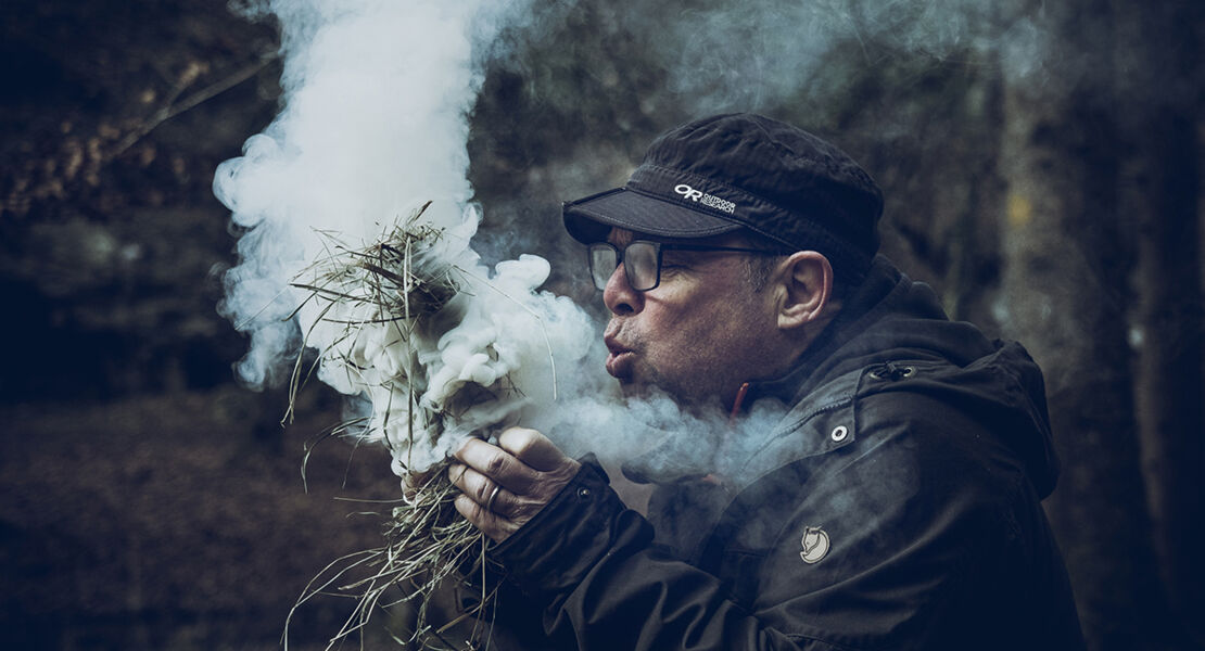 rabenschwarze-gaumenfreuden-feuerwerkstatt-wilde-feuerkuche