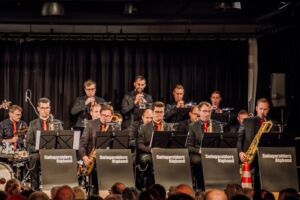 Swingaraiders Bigband _ Kinderkonzert: SOS  Die Band ist weg!