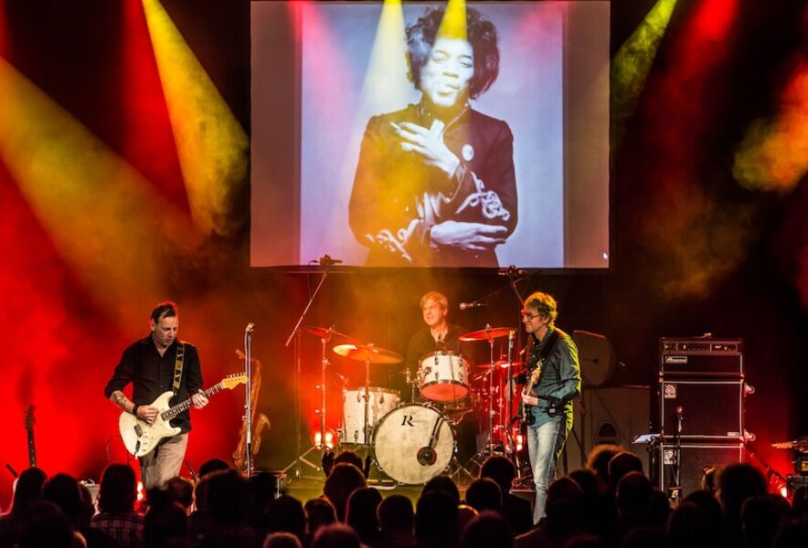 jimi-hendrix-tribute-konzert-special-guests-matthias-hautsch-sandie-wollasch