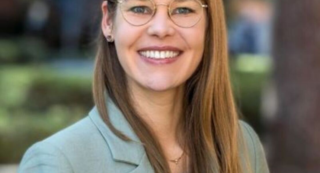 prof-dr-eva-asselmann-too-much-warum-wir-kontrolle-suchen-und-kraft-im-loslassen-finden