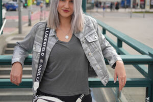 Julia Brandner - Calm your tits