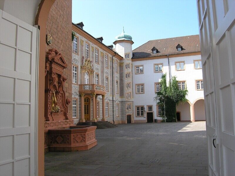 taschenlampenfuhrung-schloss-fur-familien