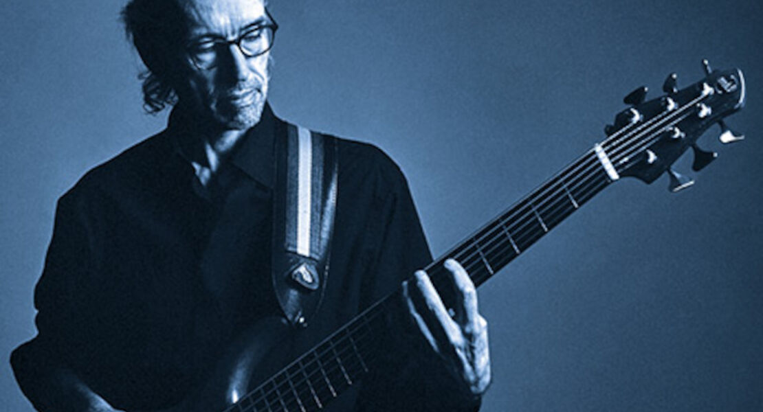electric-bass-in-acoustic-space