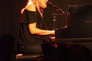 Ella & Louis Jazz Club im Holzhausenschlösschen - Caroll Vanwelden Shakespeare Revisited