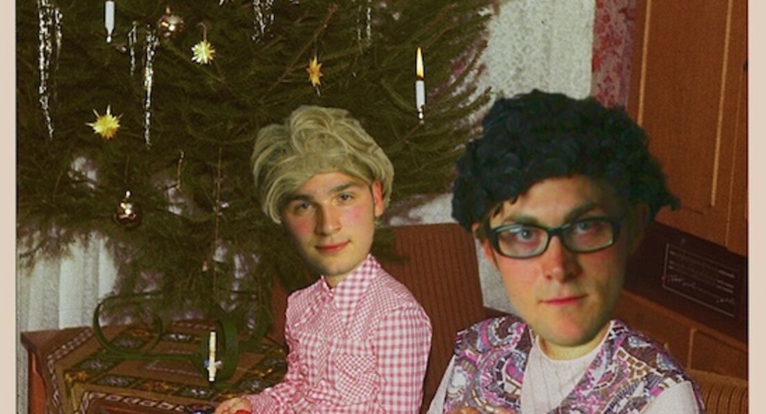 zartlichkeiten-mit-freunden-weihnachtsfeier