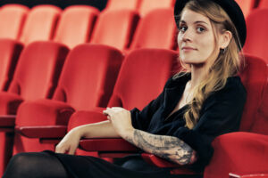 Laura Braun - Vom Weg ab