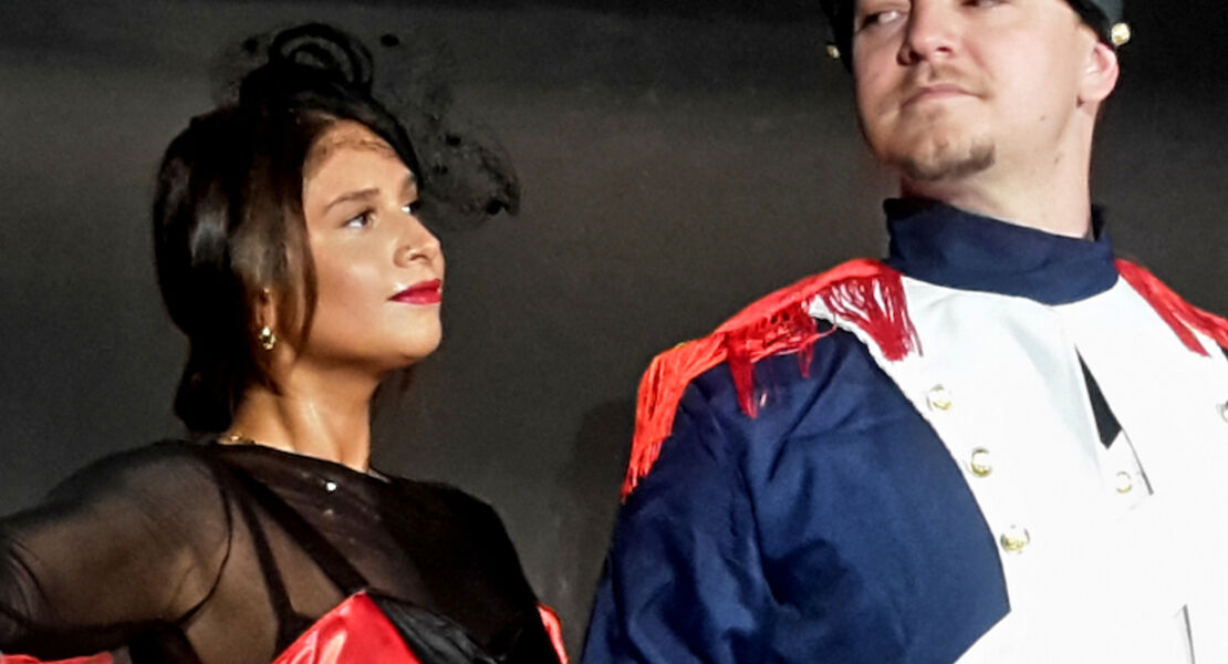 der-mutige-zinnsoldat-die-papiertanzerin-nach-einem-marchen-von-hc-andersen