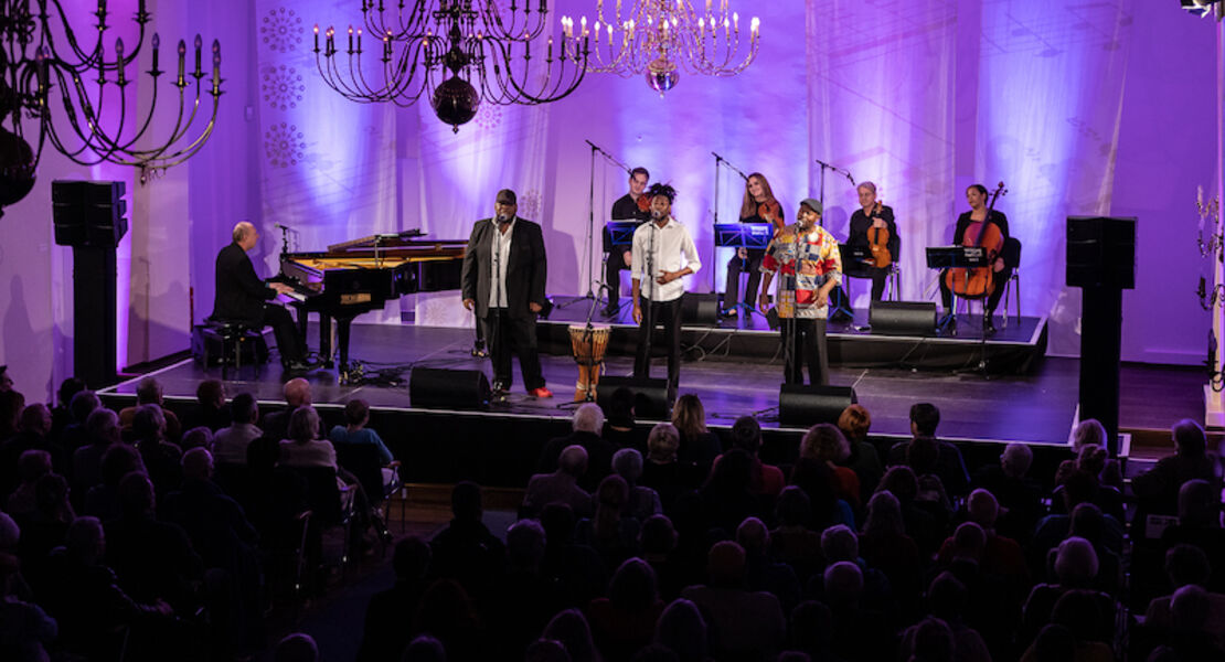 mozuluart-feat-ambassade-streichquartett