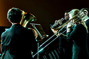 15. Weihnachtliche Bläsermusik