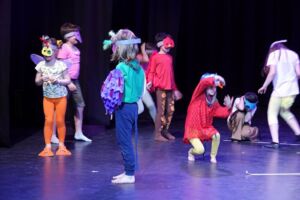Ein Buch wird lebendig - 26. Theaterfestival der Erika-Mann-Grundschule - Premiere
