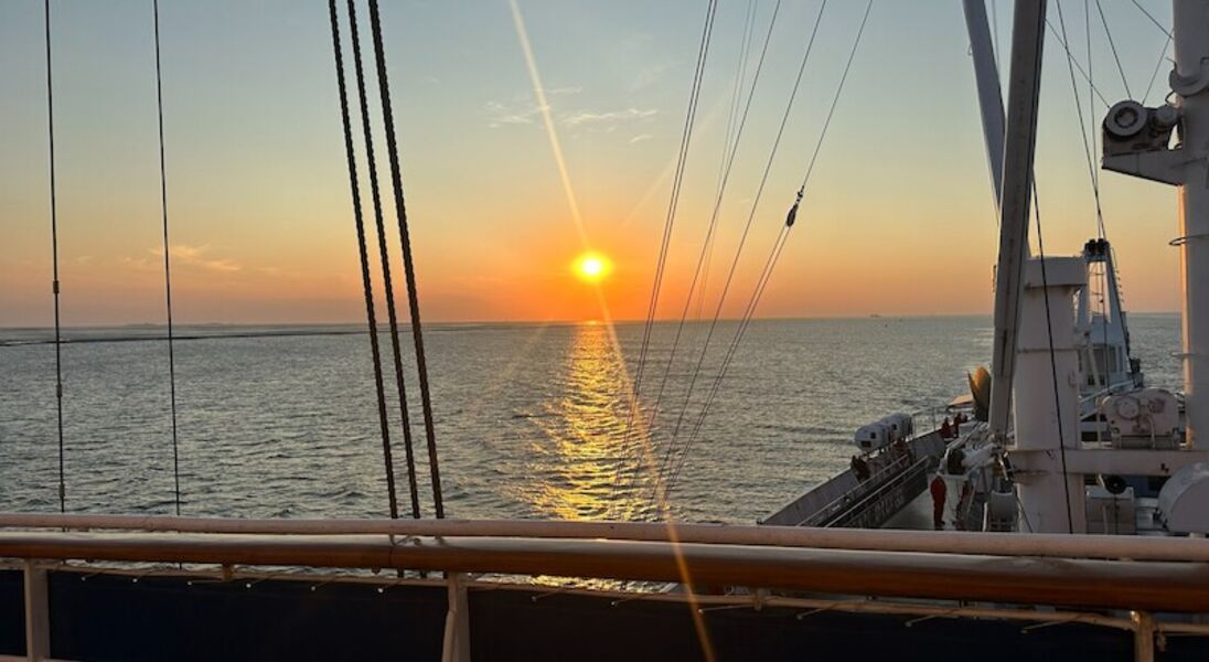 sundowner-fahrt-hamburg-cuxhaven
