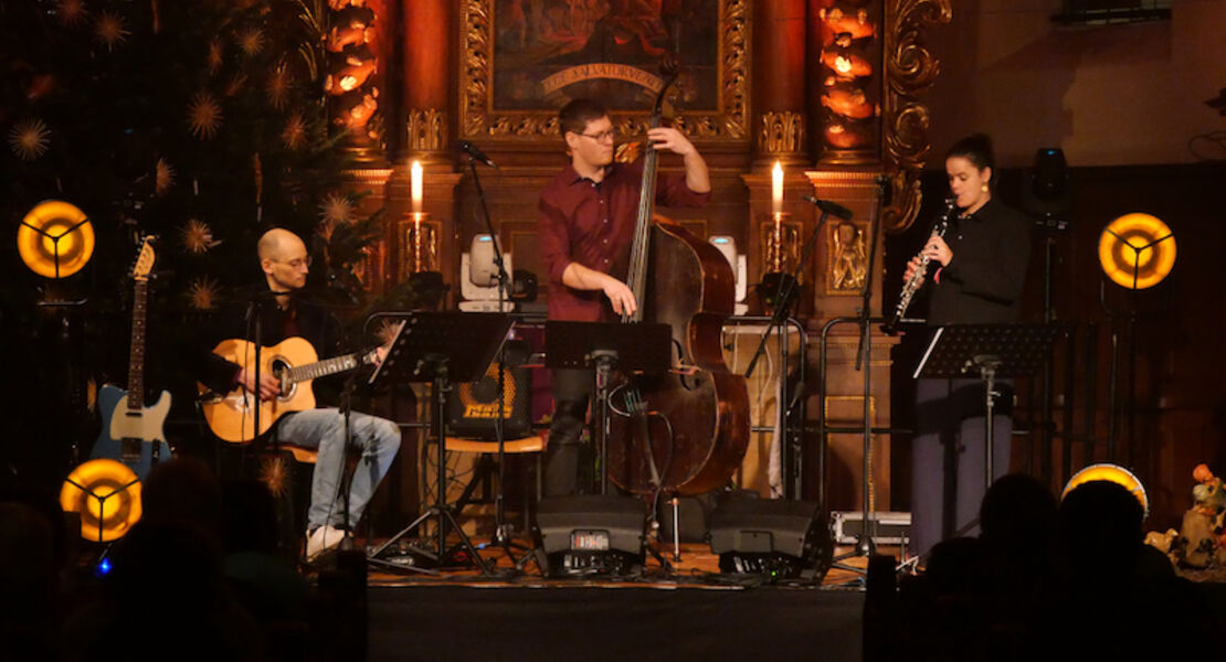 stegmeier-hansel-graf-candlelight-carols