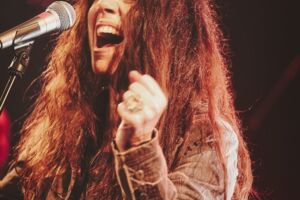 SARI SCHORR - Running Wild Tour 2026