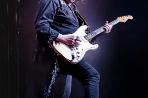 Julian Sas & Band - 21st Century Blues