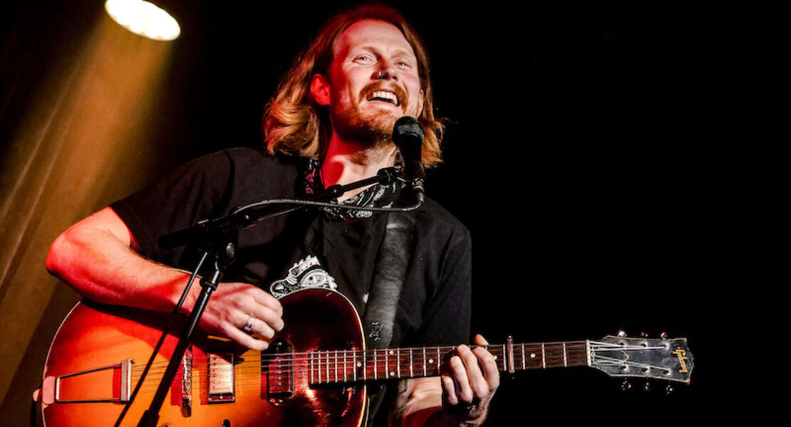 noah-derksen-americana-folk-singer-songwriter-canada