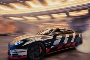 Brandneue Innovationen & wegweisende Produktion - Exklusive Präsentation des neuen Mercedes AMG GT 4-Türer Coupé mit Entdeckungstour