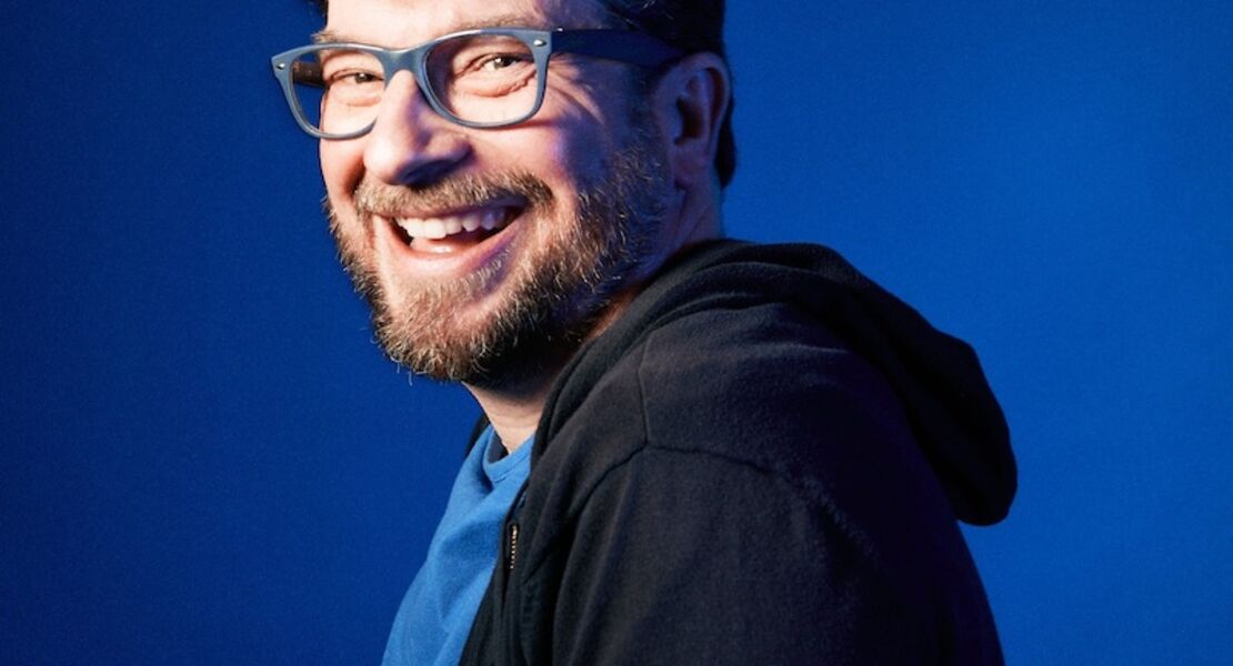 alter-falter-das-neue-stand-up-comedy-solo-von-hennes-bender