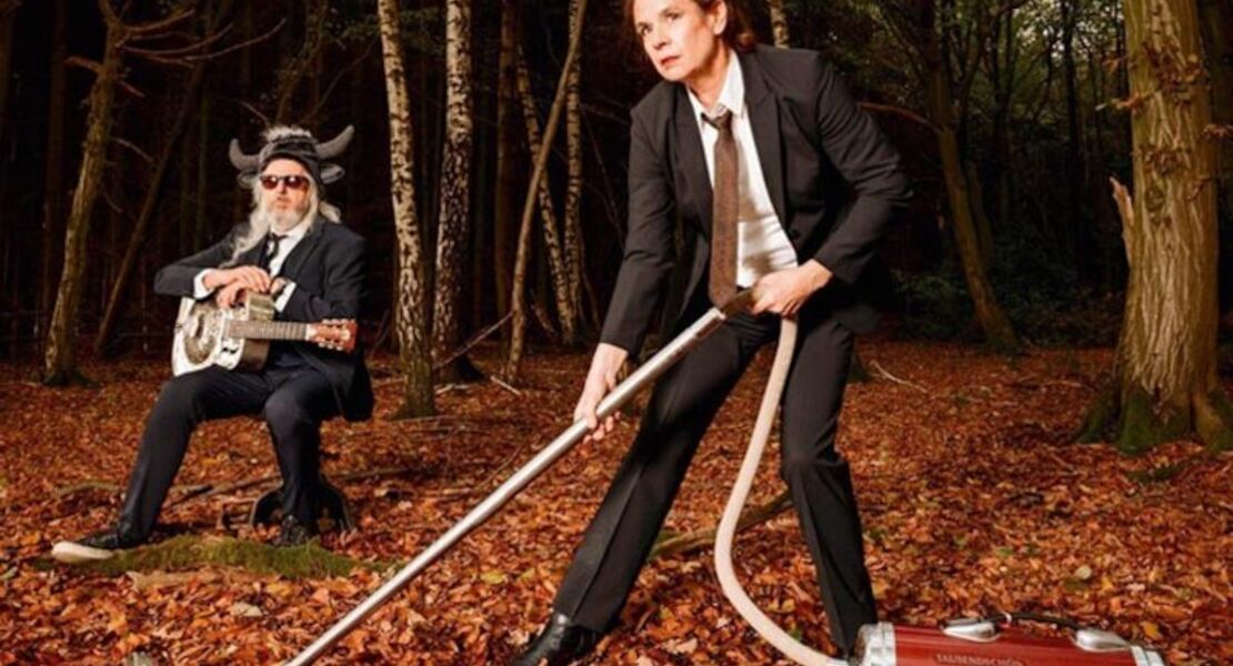 nessi-tausendschon-rumeiern