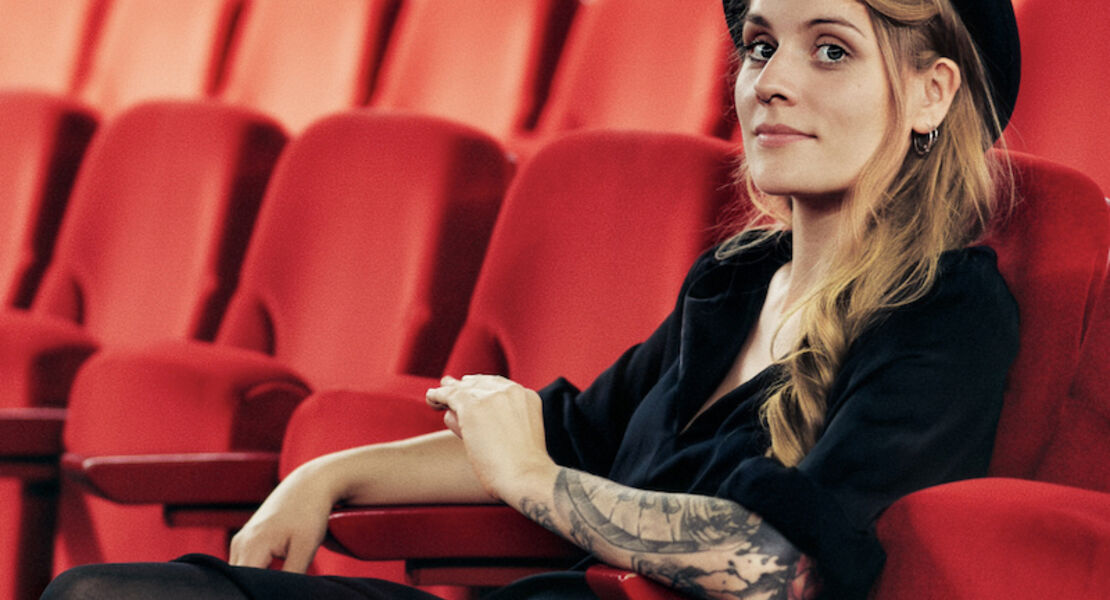 laura-braun-begleitet-von-enzo-caterino-am-cello