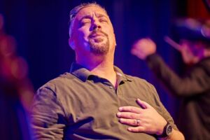 Buchi trifft Eros Amaretti - Una notte italiana!