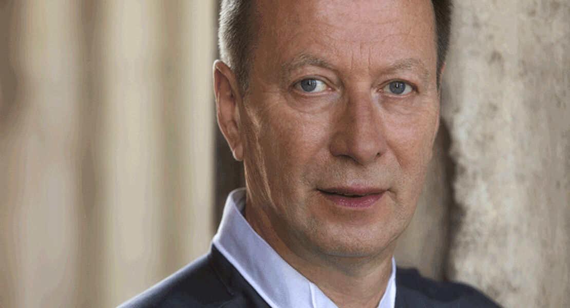 das-kurze-und-verschwenderische-gluck-der-konigin-marie-antoinette-ein-abend-mit-hans-pleschinski