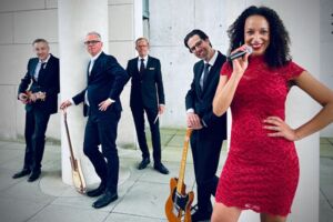 Benefiz-Abend des Zonta Clubs Dortmund: Dr. Soul & Marilyn Boadu Band - The Spirit of Black Music
