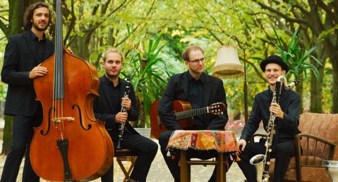 bohai-klezmer-und-weltmusik-made-in-berlin-schlosshofkonzert
