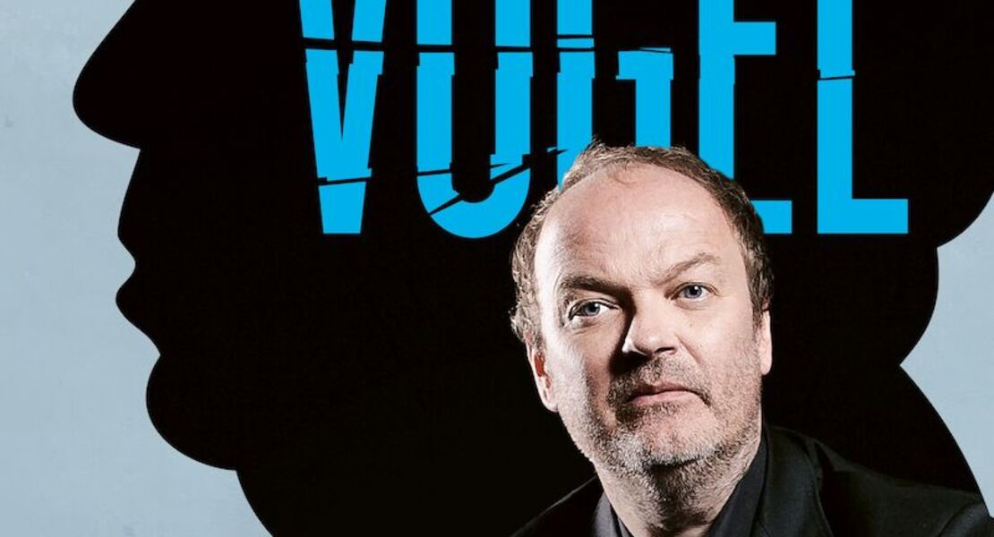 jens-wawrzeck-hitch-und-ich-die-vogel-zusammen-mit-dem-komponisten-jan-peter-pflug-auf-dem-theremin