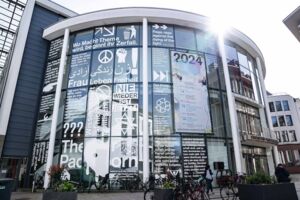 Volkstheater Der rechte Angriff auf die Kunstfreiheit