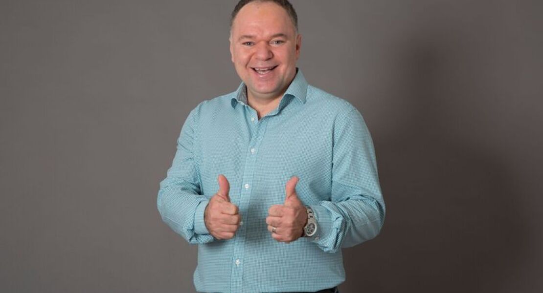 serhat-dogan-lachkrafte-gesucht-serhat-dogan-lachkrafte-gesucht