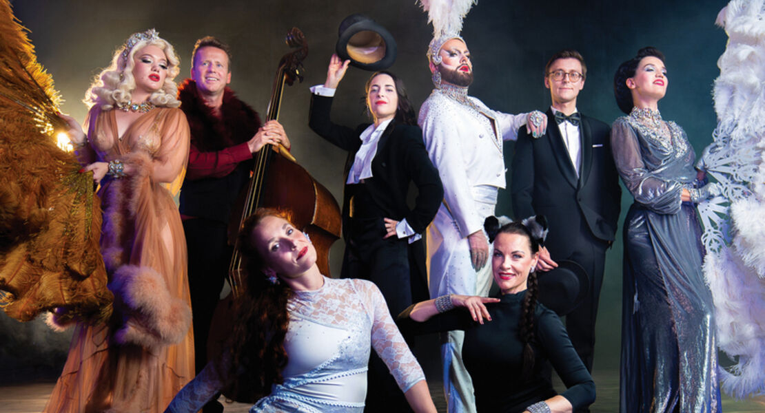 vintage-wonderland-burlesque-show-die-glamourose-winterrevue