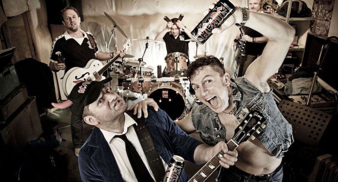 hole-full-of-love-a-tribute-to-70s-acdc