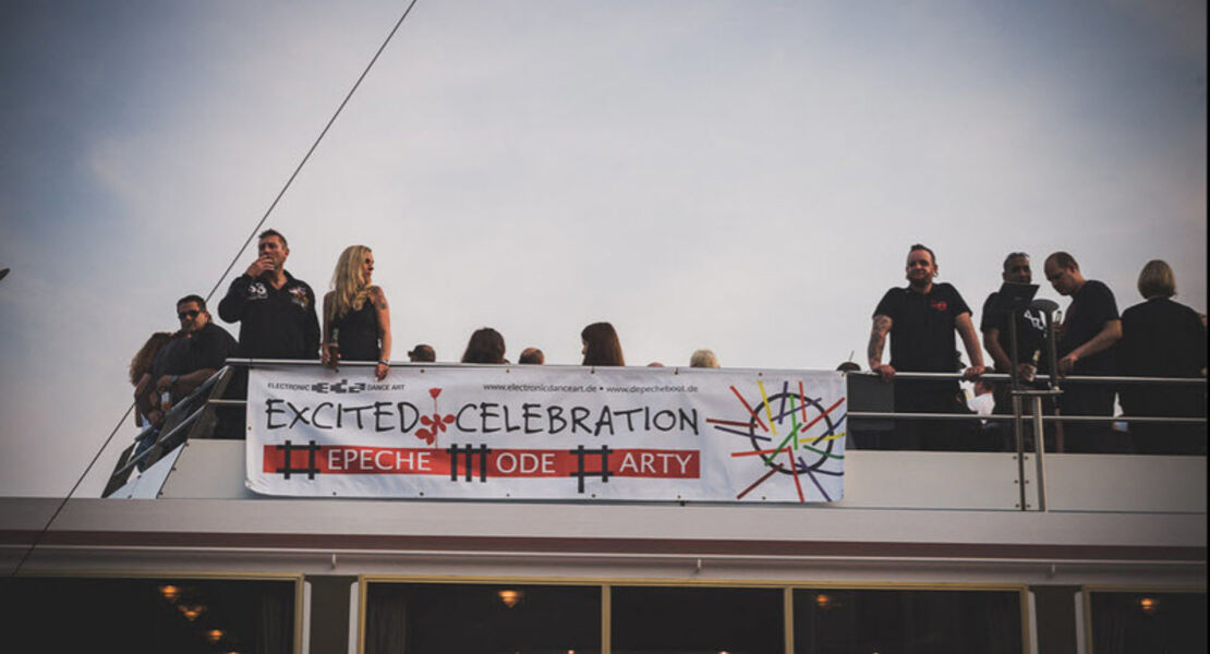 depecheboot-2025-das-weihnachtsdepecheboot