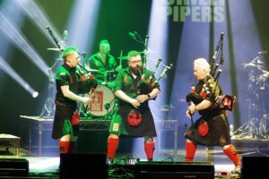 Red Hot Chili Pipers - Back 2 Roots World Tour - 2026