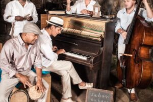 Klazz Brothers & Cuba Percussion