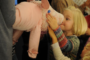 Entdeckungsreise mit Schmucki der Perlsau im Rahmen des Familiensonntags des Kulturamts