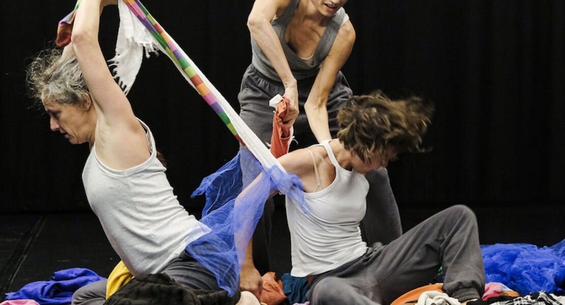 schau-mich-an-tanztheater-fur-junges-publikum-ab-12-jahren