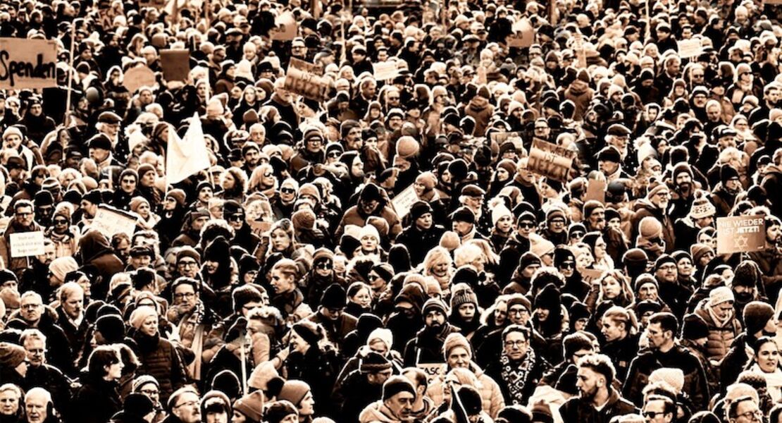 literaturmarathon-demokratie-ist-schon-macht-aber-viel-arbeit